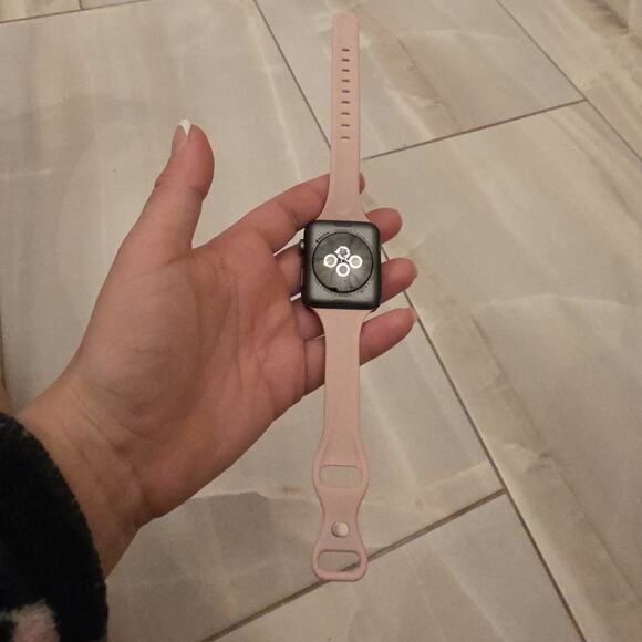 Apple Watch Series 3, 42mm Aluminum Case Ion-X glass Ceramic Back GPS LTE WR-50M - Picture 2 of 16